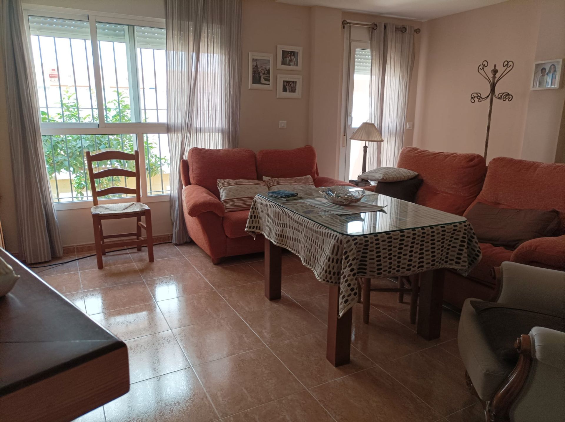 Sala d'estar de Casa o xalet en venda en Rincón de la Victoria amb Aire condicionat