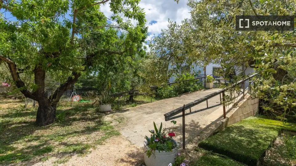 Garden of Apartments for share in Muro de Alcoy  with Air Conditioner, Terrace and Furnished
