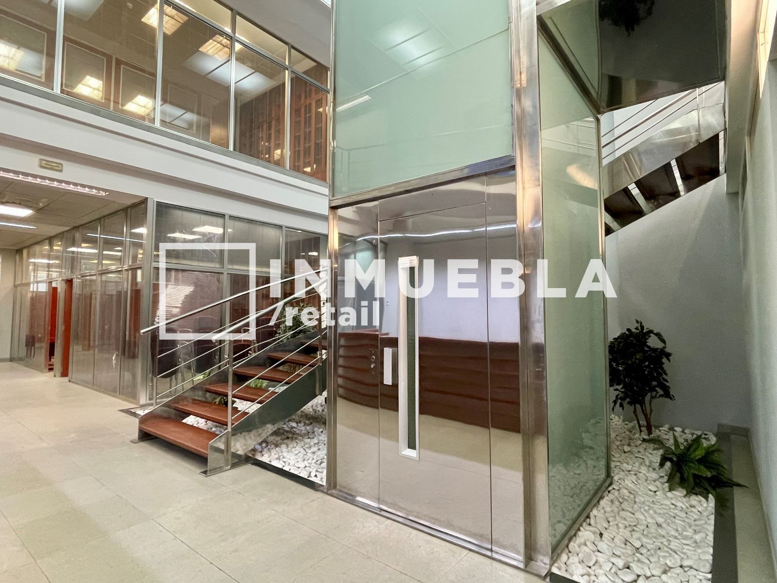 Premises for sale in  Barcelona Capital  with Air Conditioner and Internet