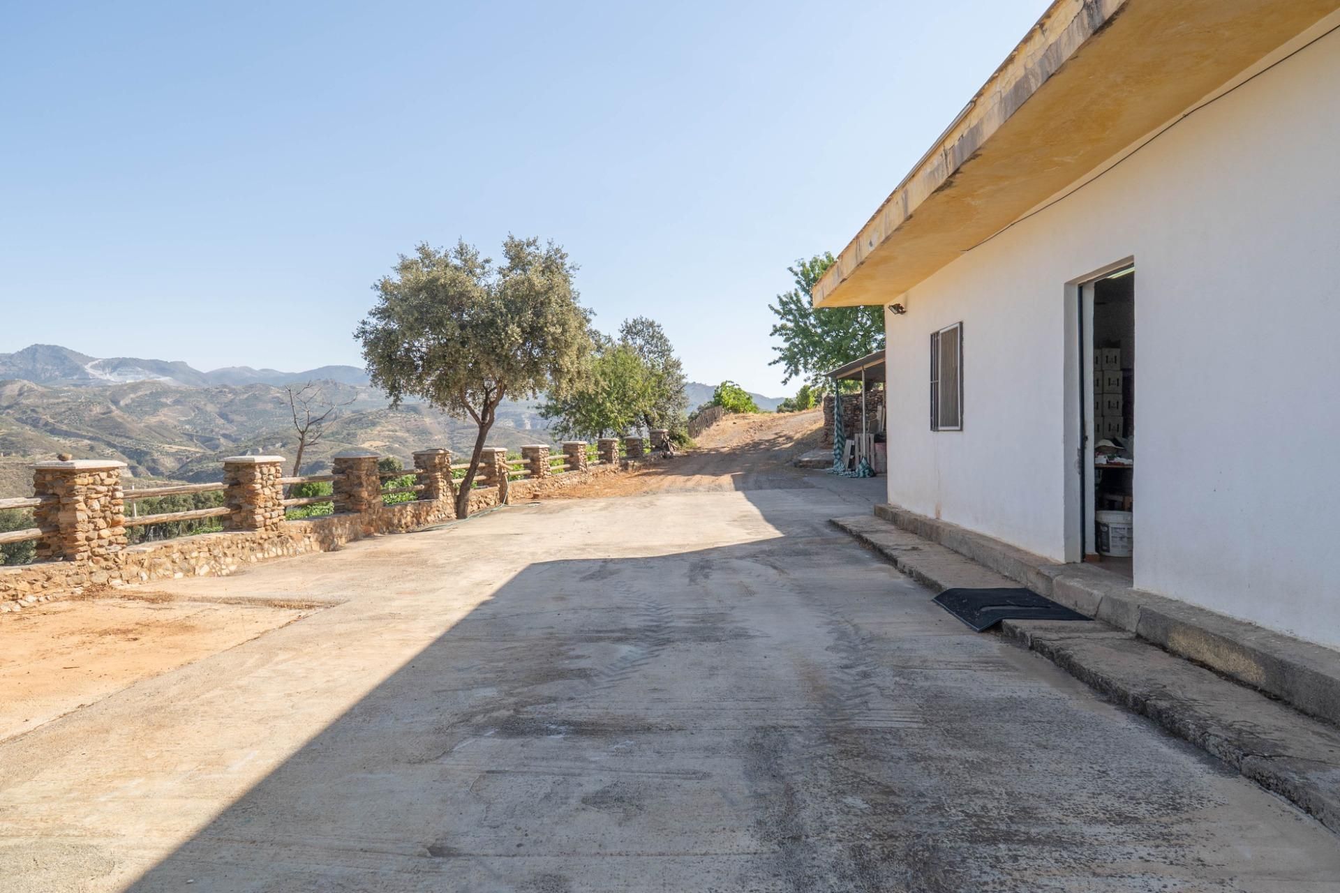 Exterior view of Land for sale in Dúdar