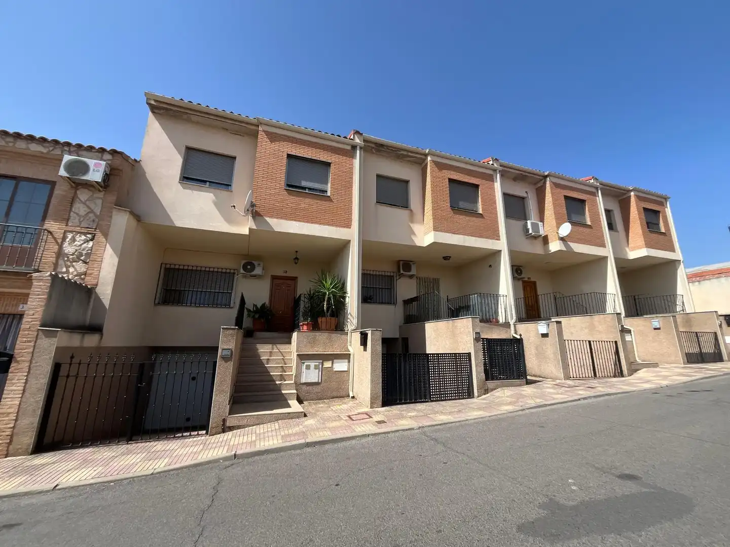 Adossat amb terrassa en venda a Calle San Agustín 33, imagen 3