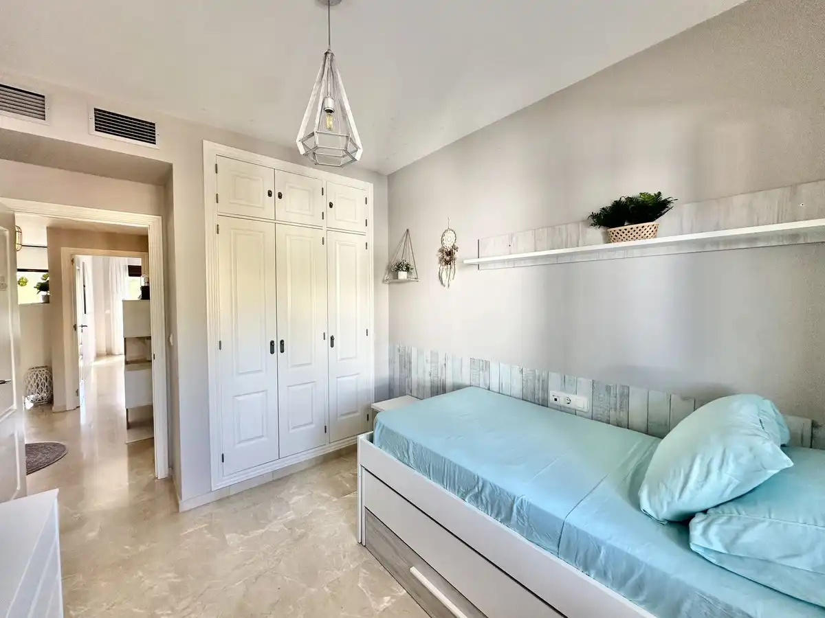 Schlafzimmer von Wohnungen zum Verkauf in Mijas mit Klimaanlage, Heizung und Terrasse