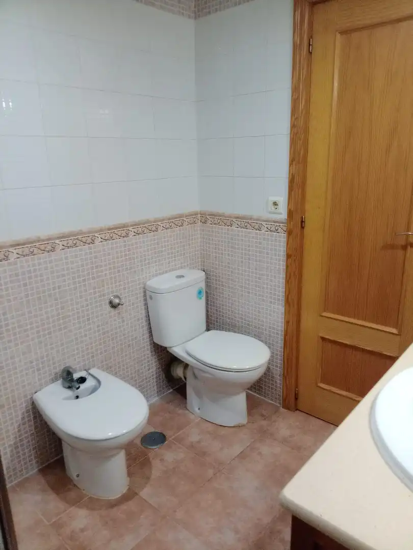 Baño de Piso en venta en Sevilla con Aire acondicionado y Terraza