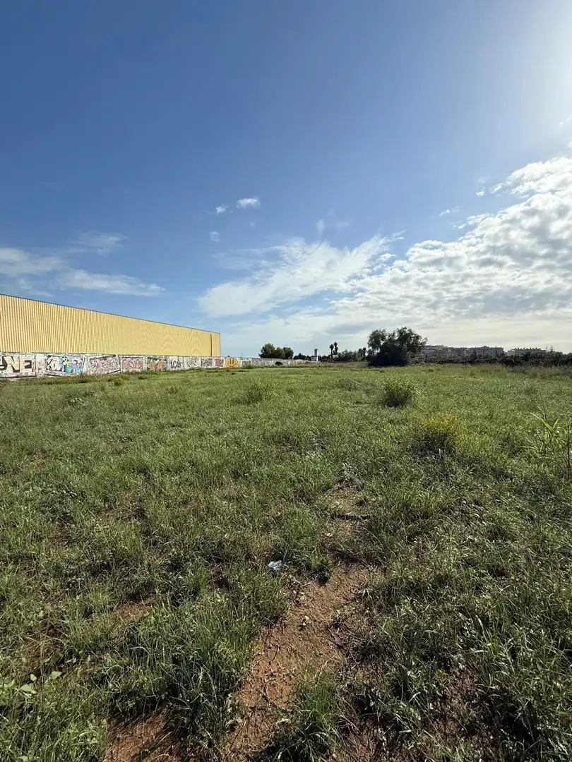 Land for sale in Poio