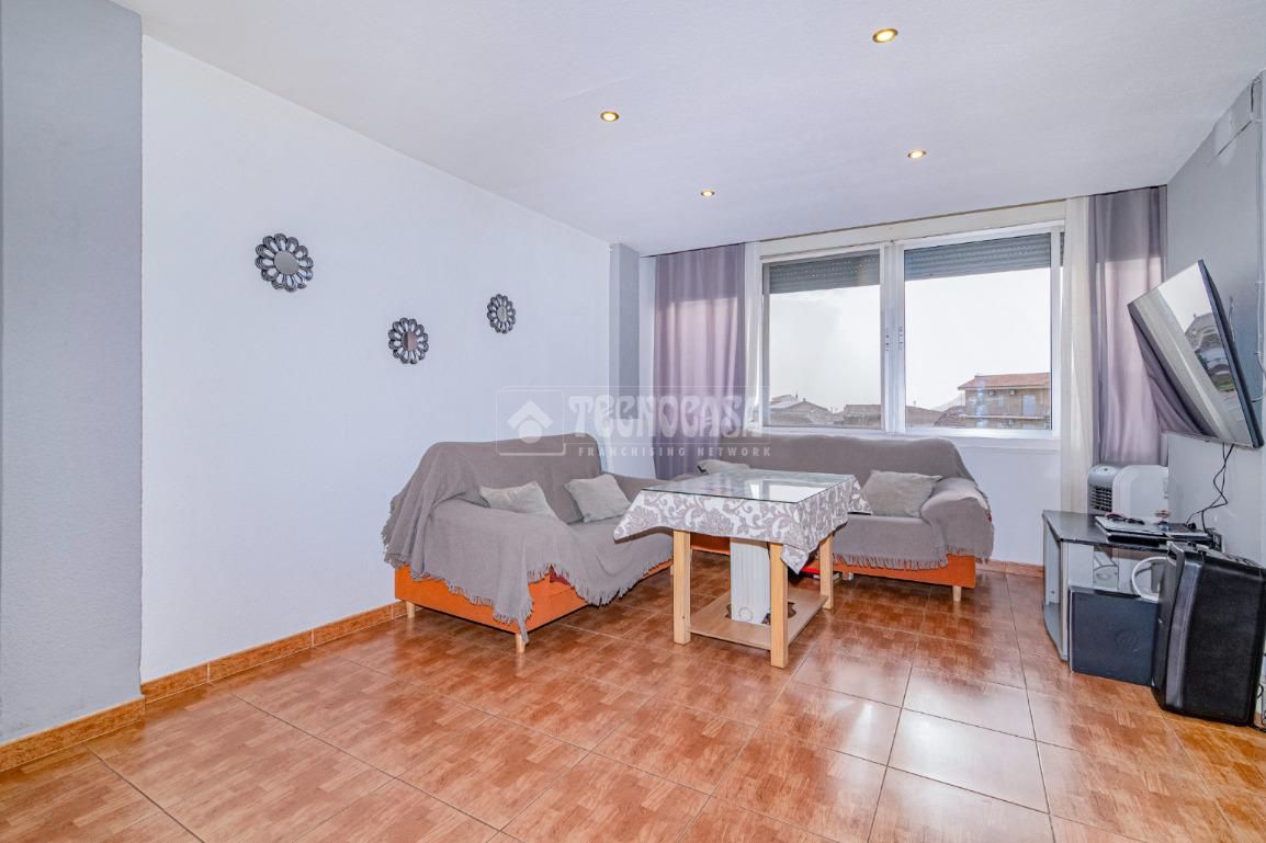 Living room of Flat for sale in Peligros  with Air Conditioner, Heating and Terrace