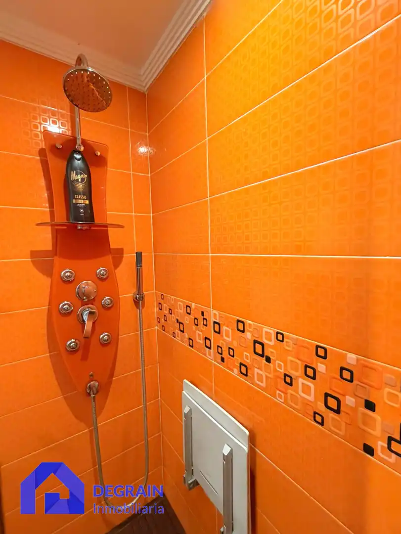 Badezimmer von Wohnung zum Verkauf in Oviedo  mit Heizung