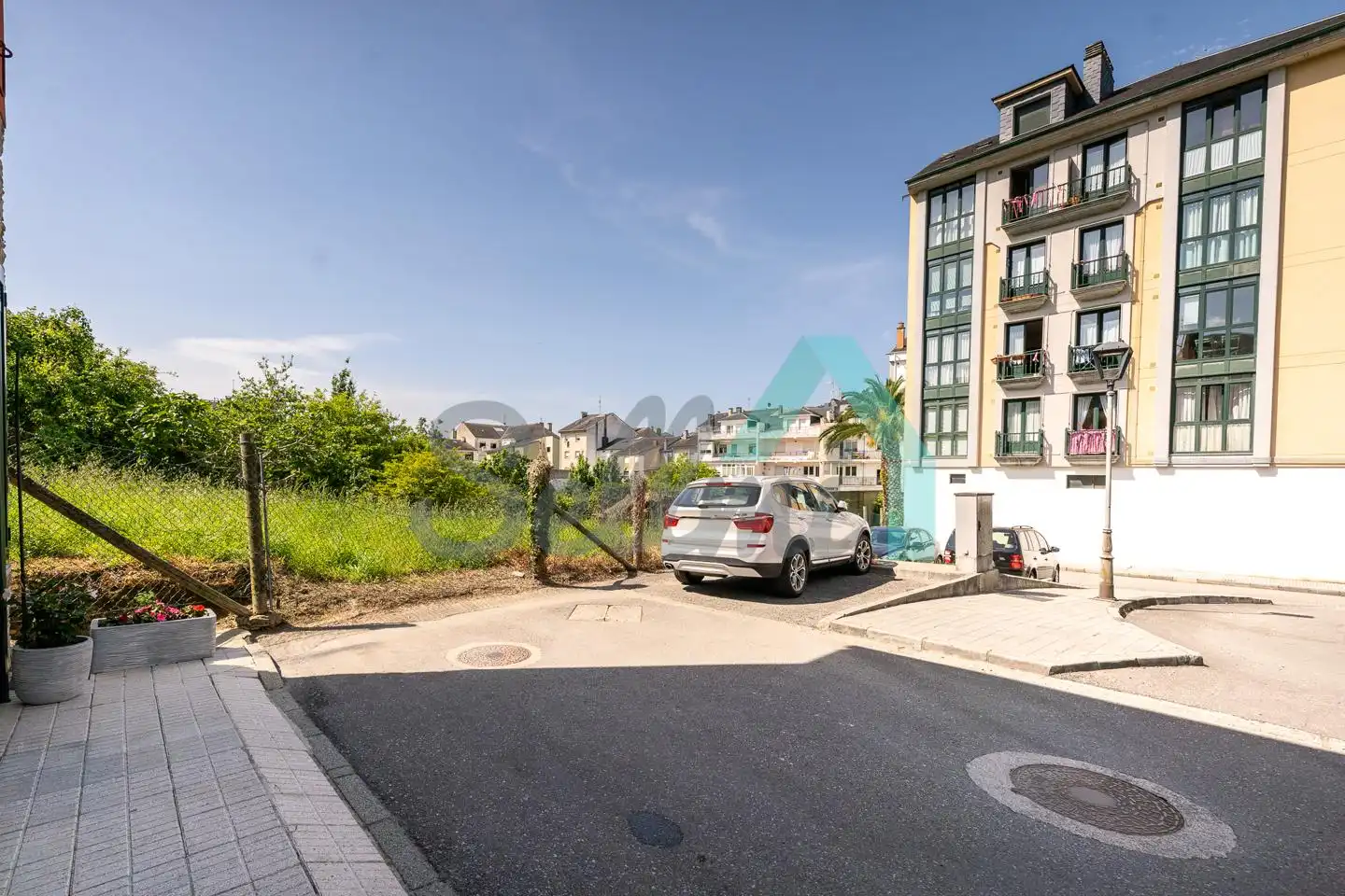 Außenansicht von Einfamilien-Reihenhaus zum Verkauf in Vegadeo mit Heizung, Privatgarten und Terrasse