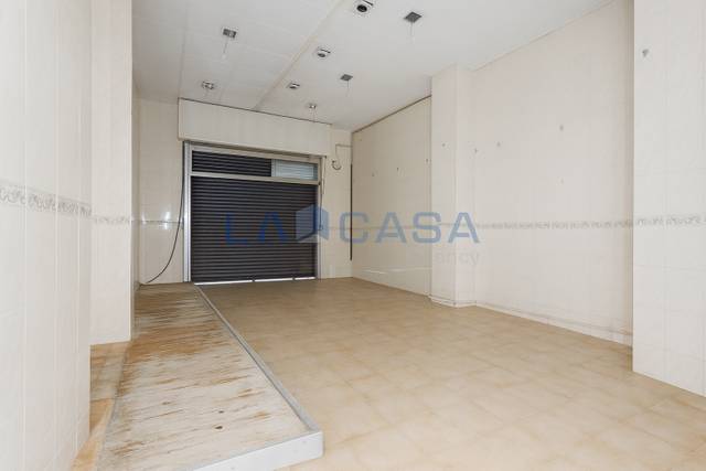 Local comercial en Venta en Sagrada Família