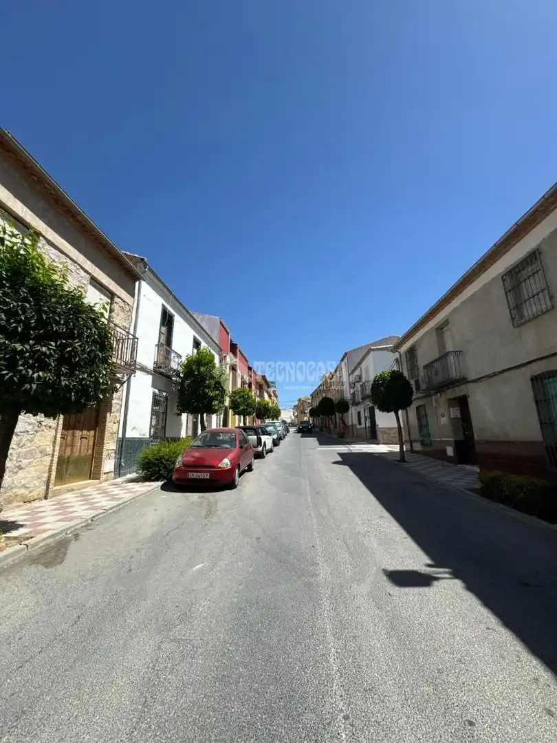 Casa aparellada amb terrassa en venda a Lupión, imagen 37