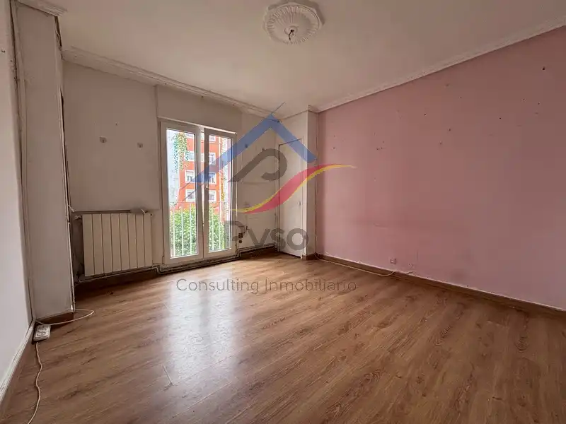 Sala d'estar de Pis en venda en Santander amb Calefacció, Forn i Internet