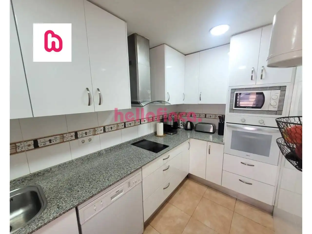 Küche von Wohnung zum Verkauf in Sant Celoni mit Klimaanlage, Heizung und Balkon