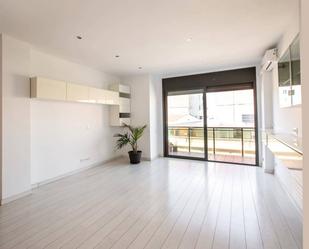 Living room of Flat to rent in  Barcelona Capital  with Air Conditioner and Balcony