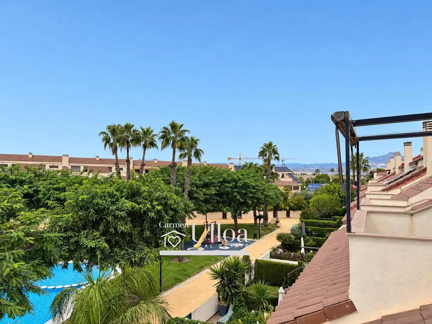 Vista exterior de Casa o chalet en venta en Alicante / Alacant con Aire acondicionado, Calefacción y Jardín privado