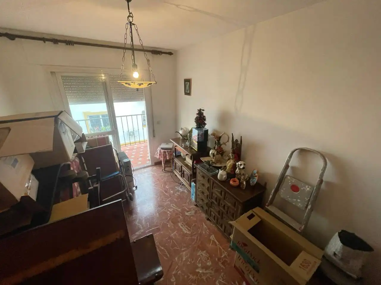 Sala d'estar de Casa adosada en venda en Estepona amb Aire condicionat, Terrassa i Moblat