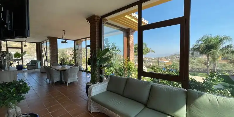 Terrassa de Casa o xalet en venda en Loja amb Aire condicionat, Jardí privat i Terrassa