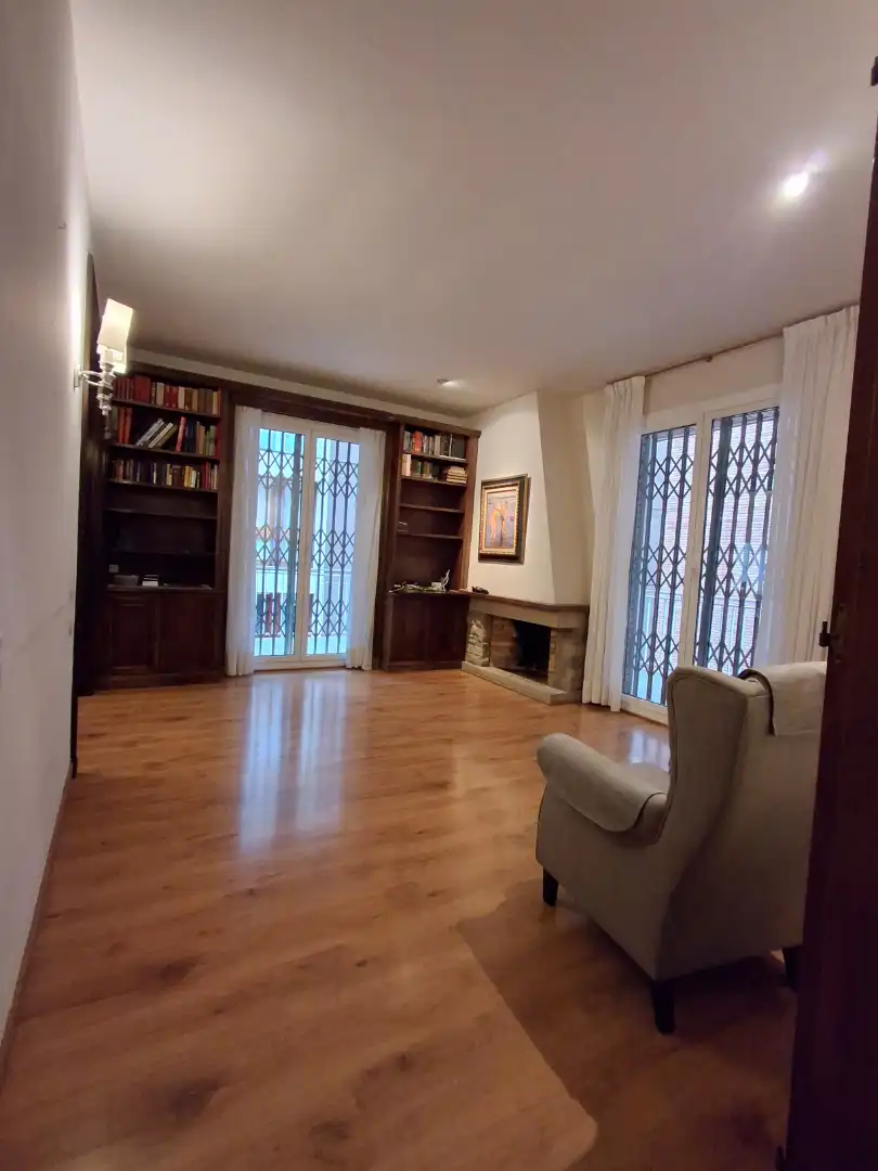 Wohnzimmer von Wohnung zum Verkauf in Barcelona mit Klimaanlage, Heizung und Parkett