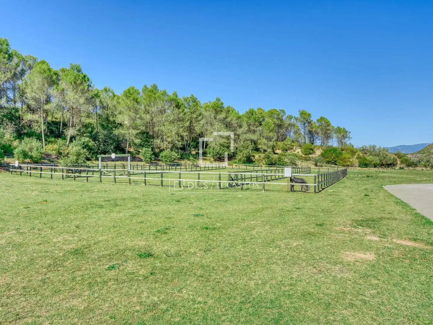 Finca rústica en venta en Boadella i les Escaules con Calefacción, Jardín privado y Terraza
