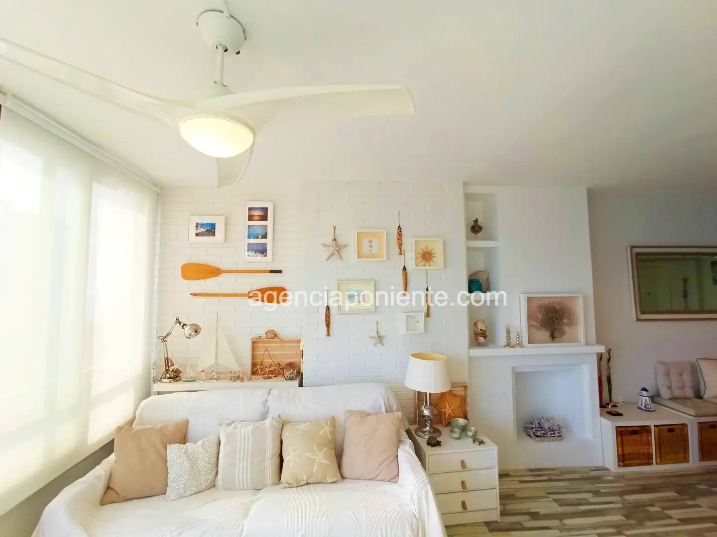 Sala de estar de Apartamento de alquiler en Finestrat con Aire acondicionado, Terraza y Amueblado