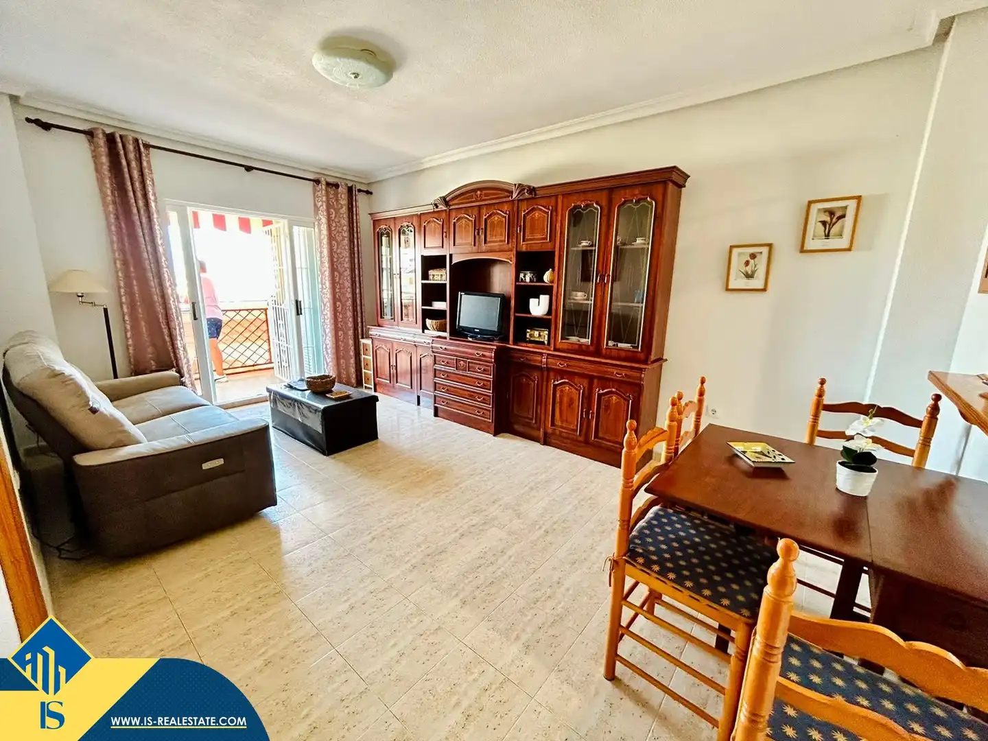 Living room of Flat for sale in Torrevieja  with Air Conditioner, Terrace and Furnished