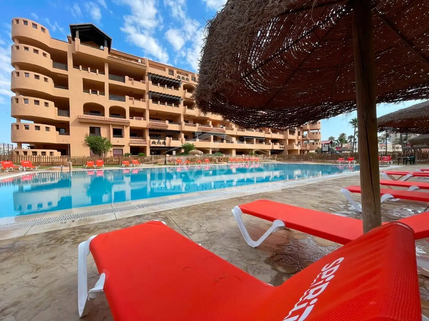 Piscina de Piso en venta en El Ejido con Terraza, Horno y Balcón