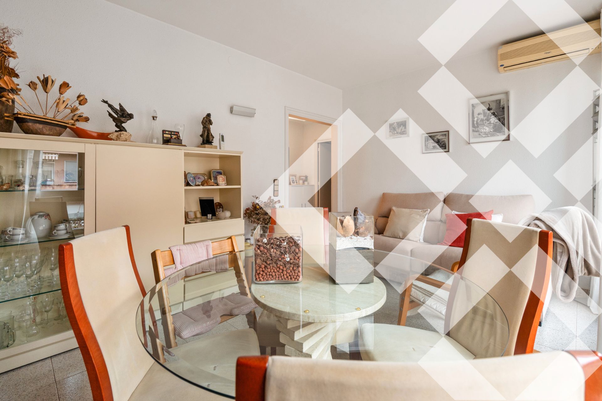 Sala de estar de Piso en venta en  Barcelona Capital con Aire acondicionado, Calefacción y Horno