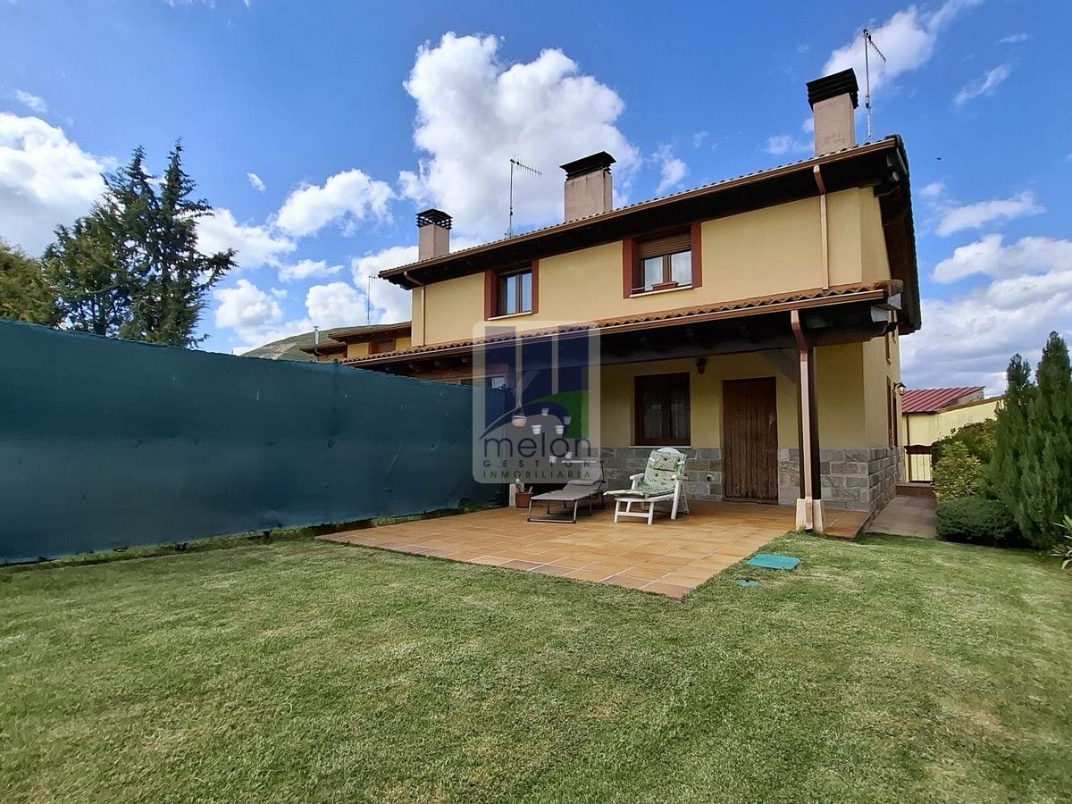 House or chalet for sale in ZUMEL, Valle de Santibáñez