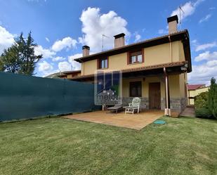 Jardí de Casa o xalet en venda en Valle de Santibáñez amb Traster