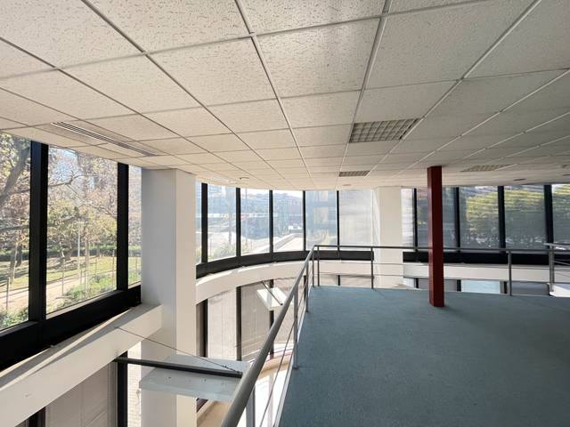 Oficina en Alquiler en Carrer de Juan Gris en La Bordeta