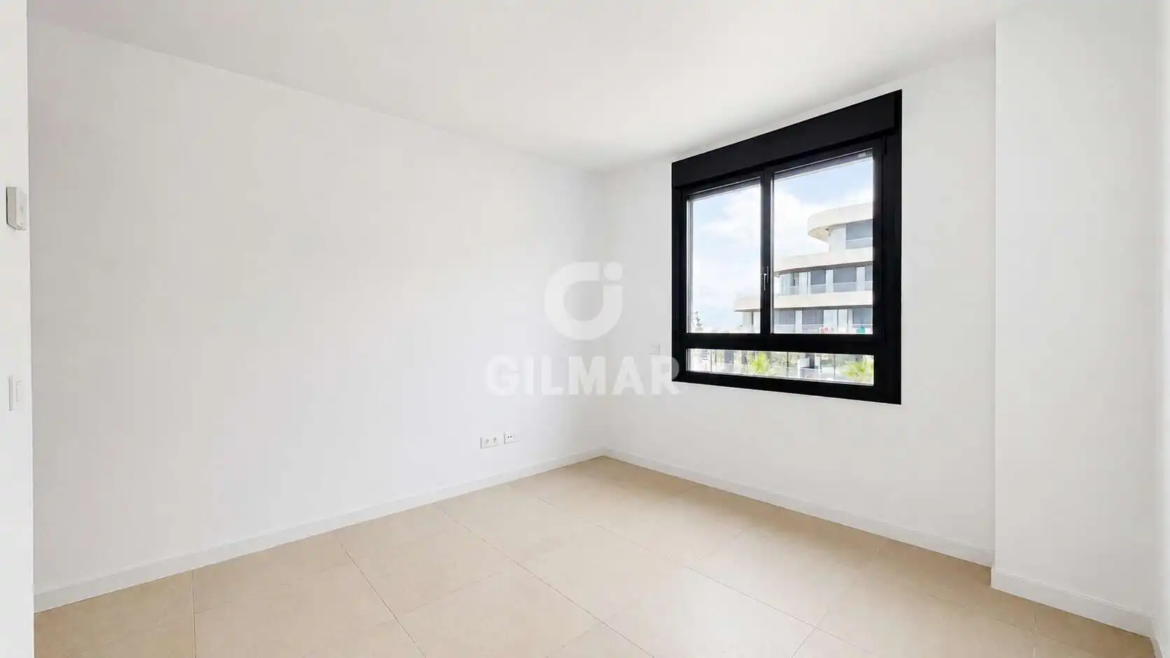 Habitación de Piso en venta en Torremolinos con Calefacción, Jardín privado y Trastero