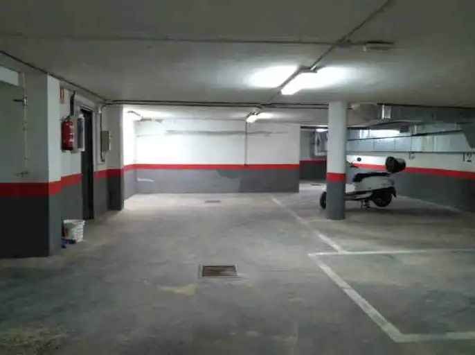 Aparcament amb ascensor en venda a C/ Peña de la Atalaya, imagen 8