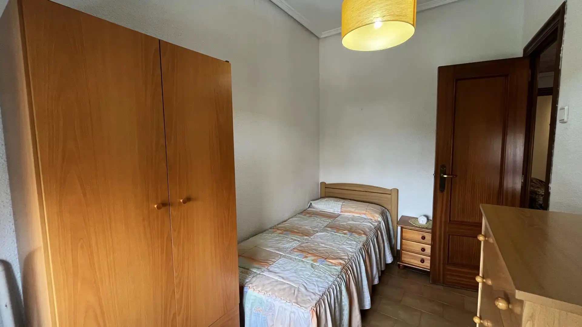 Dormitori de Apartament de lloguer en Valencia amb Moblat