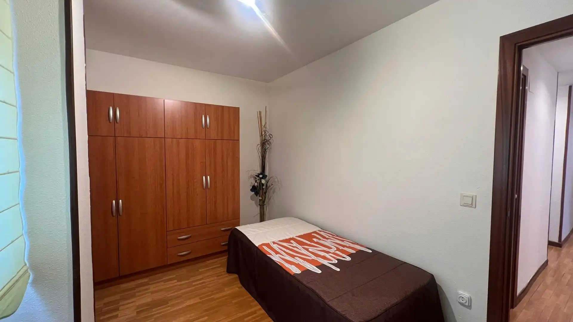 Bedroom of Flat for rent in  Pamplona / Iruña  with Heating, Parquet flooring and Furnished