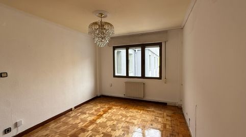 Foto 3 de Piso en venta en Calle Floranes, Numancia - San Fernando, Santander