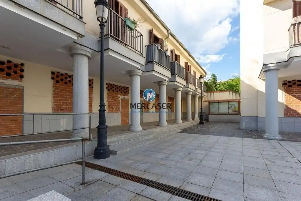 Local comercial en venda a Venturada Pueblo, imagen 5