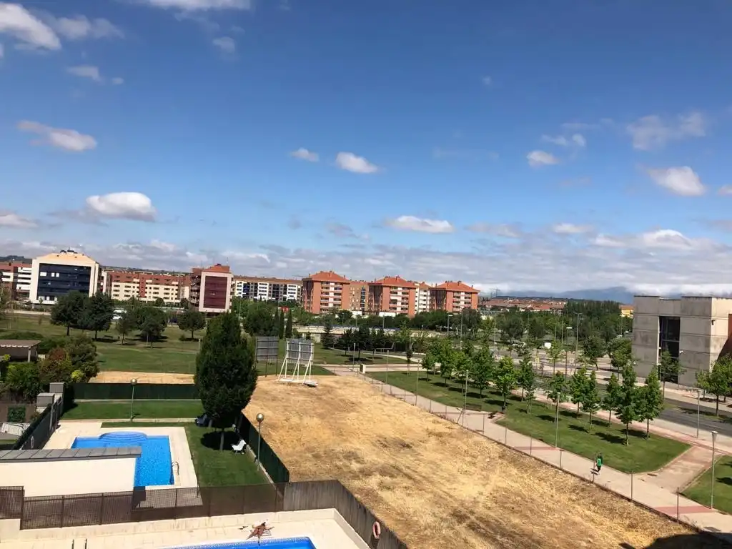 Exterior view of Apartments for rent in  Logroño  with Air Conditioner, Heating and Terrace