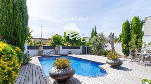 PENÍ Espectacular casa reformada con piscina en Empuriabrava, imatge 3