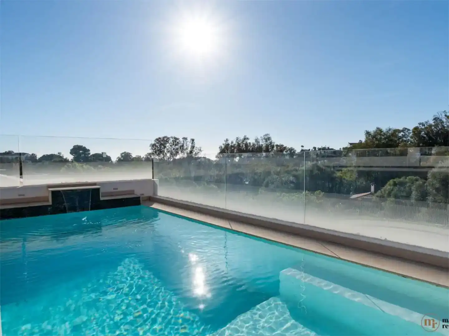 Piscina de Casa adosada en venda en Marbella amb Aire condicionat, Piscina i Balcó