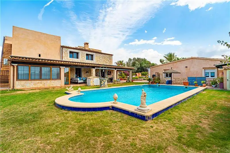 Garden of Country homes for sale in  Palma de Mallorca  with Air Conditioner, Heating and Private garden