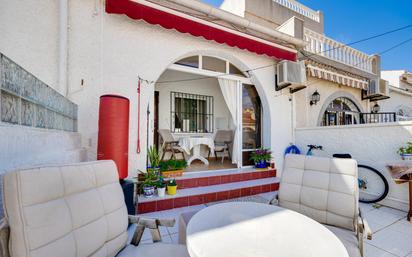 Terrassa de Casa adosada en venda en Torrevieja amb Aire condicionat, Jardí privat i Terrassa