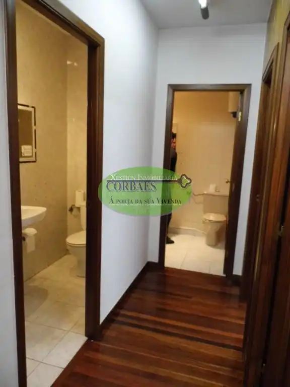 Bathroom of Flat for rent in Ourense Capital   with Air Conditioner, Heating and Parquet flooring