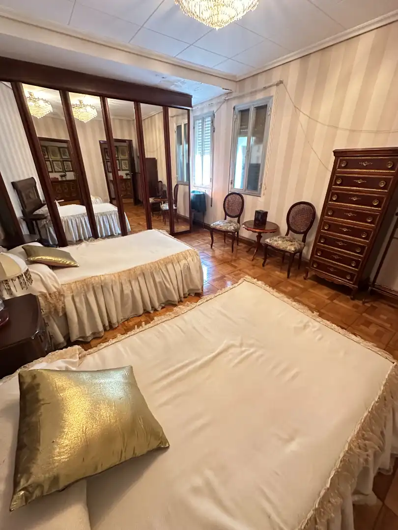 Habitación de Piso en venta en  Logroño con Calefacción, Parquet y Terraza