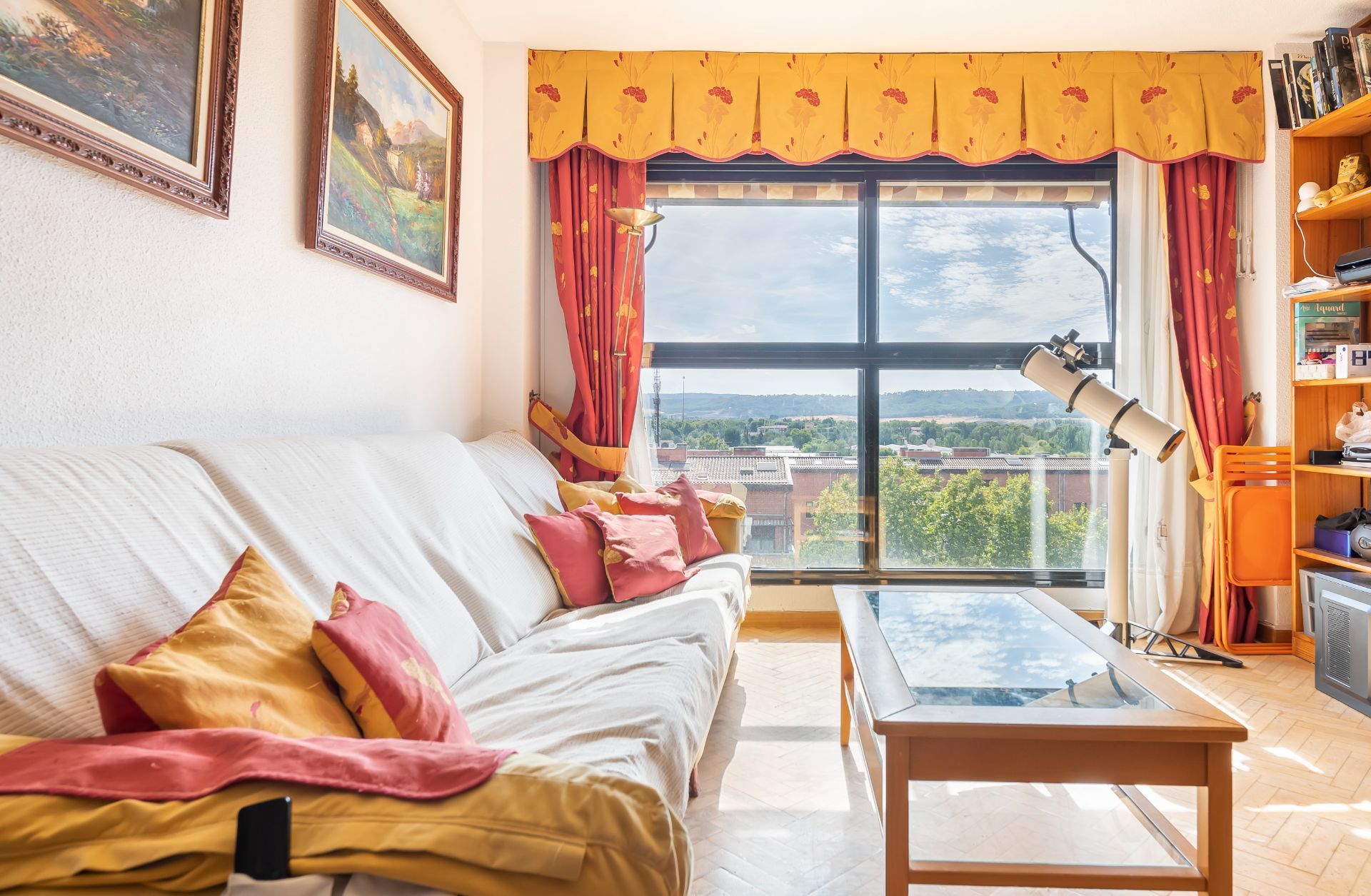 Bedroom of Flat for sale in Alcalá de Henares  with Air Conditioner, Storage room and Community pool
