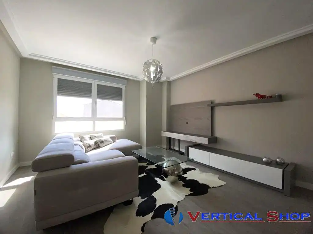 Sala d'estar de Pis en venda en Caudete amb Aire condicionat, Calefacció i Parquet