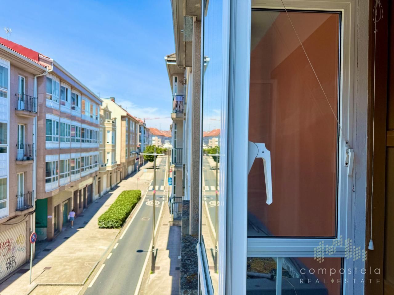 Exterior view of Flat to rent in Santiago de Compostela   with Heating, Parquet flooring and Storage room
