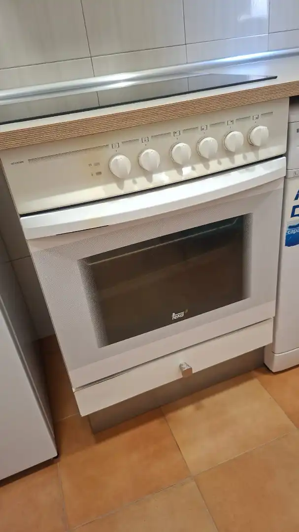 Küche von Wohnung zur Miete in Zaragoza mit Heizung, Möbliert und Ofen