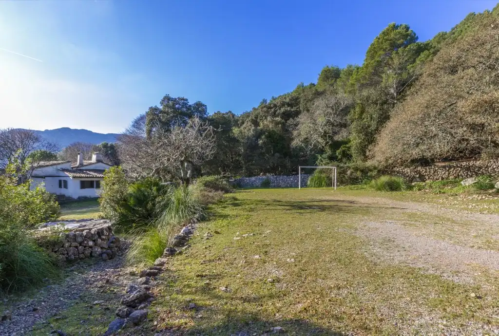 Jardí de Finca rústica en venda en Pollença amb Jardí privat
