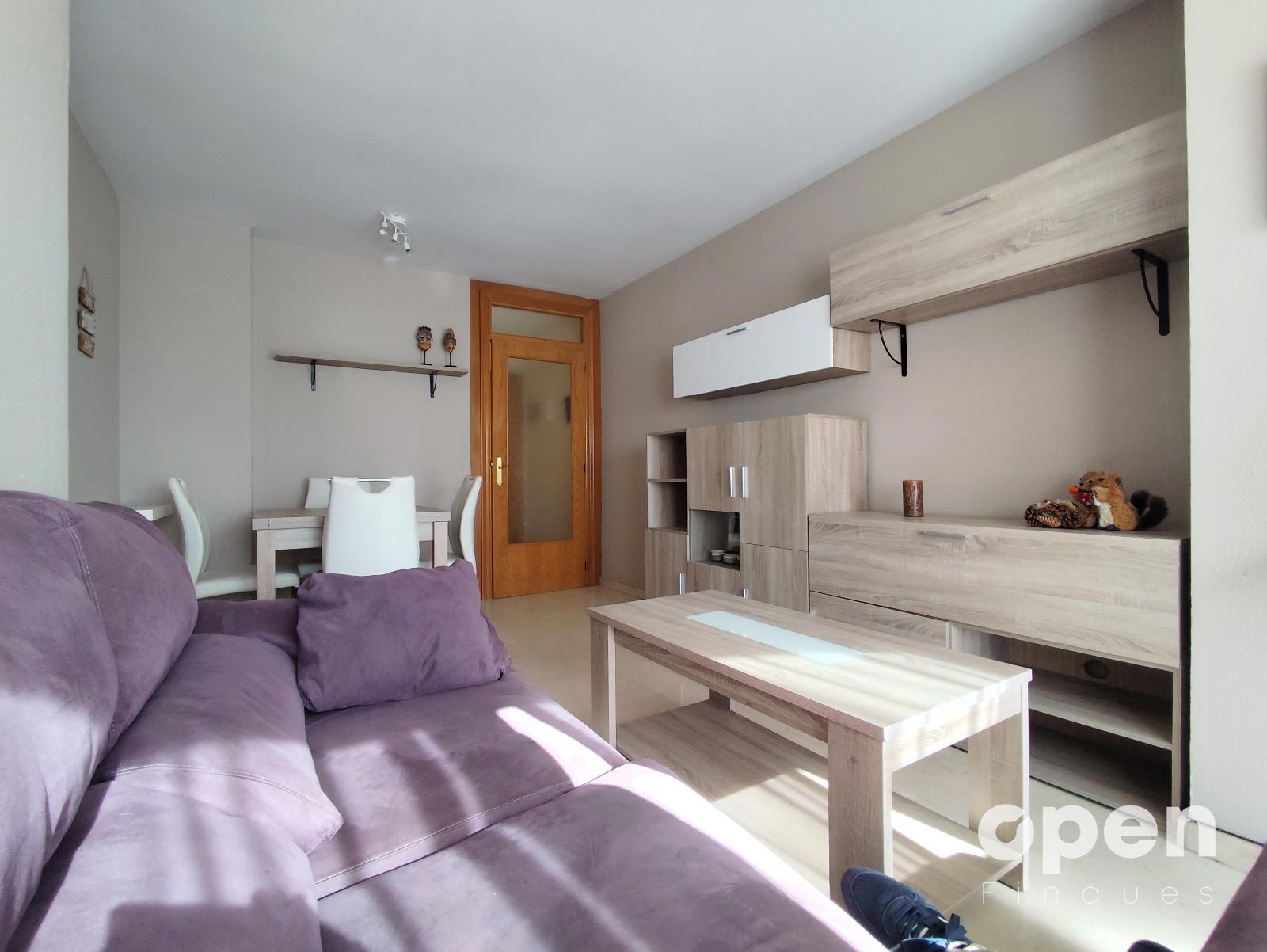 Sala de estar de Piso en venta en Terrassa con Aire acondicionado, Calefacción y Terraza