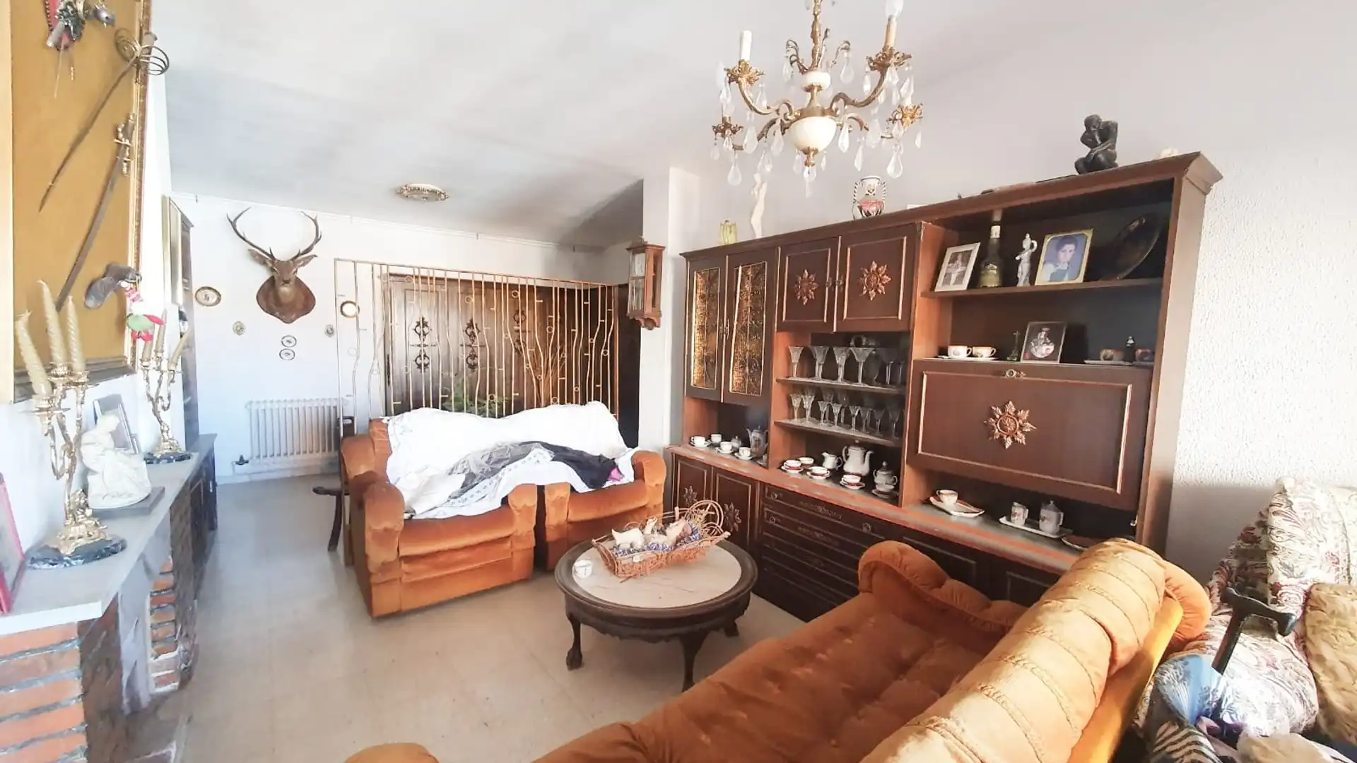 Sala de estar de Piso en venta en Guadix con Terraza, Amueblado y Balcón