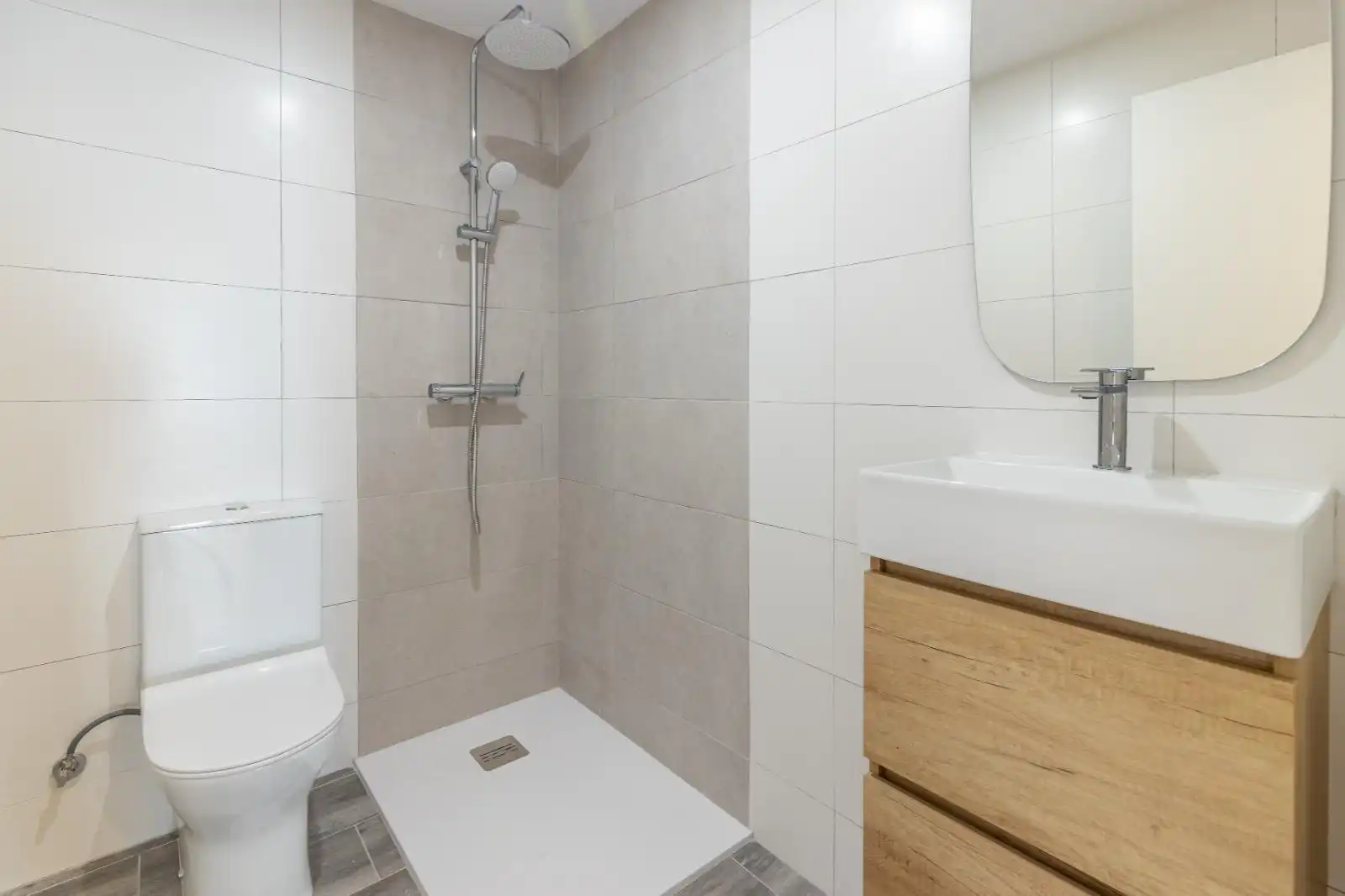 Bathroom of Flat for sale in Benifaió  with Parquet flooring and Balcony