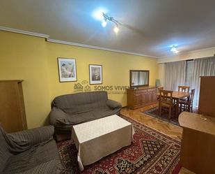 Sala d'estar de Pis de lloguer en Ourense Capital  amb Calefacció i Moblat